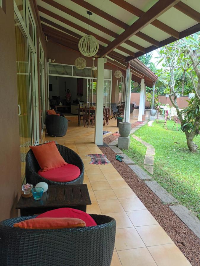 Ferienwohnung Sophie House Hikkaduwa Exterior foto